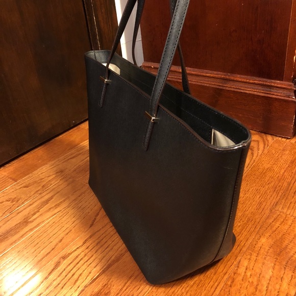 SOLD ✅ Kate Spade Cedar Street Small Harmony - Picture 2 of 7